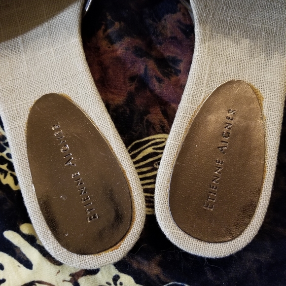 Etienne Aigner metallic bronze leather sandals - Picture 6 of 7